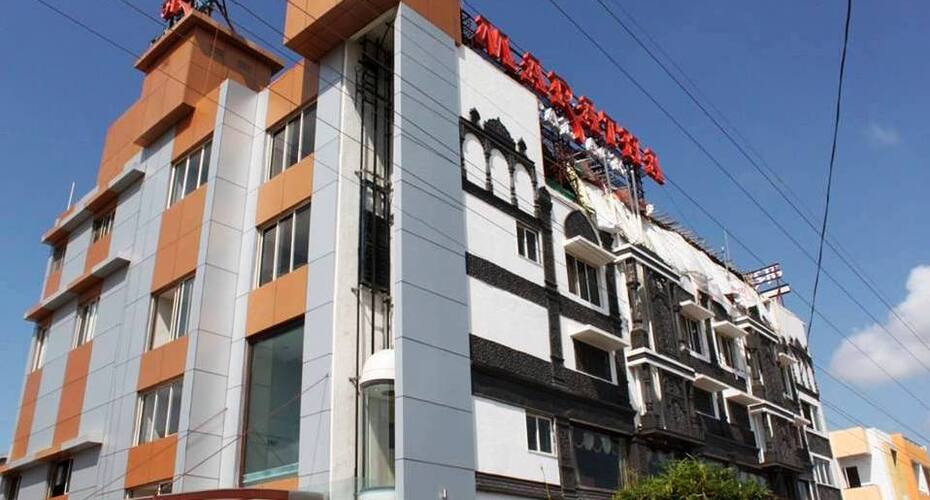 Hotel Maratha Palace, Satara 1